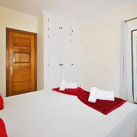 Villa In Gale Near Gale Beach * Albufeira